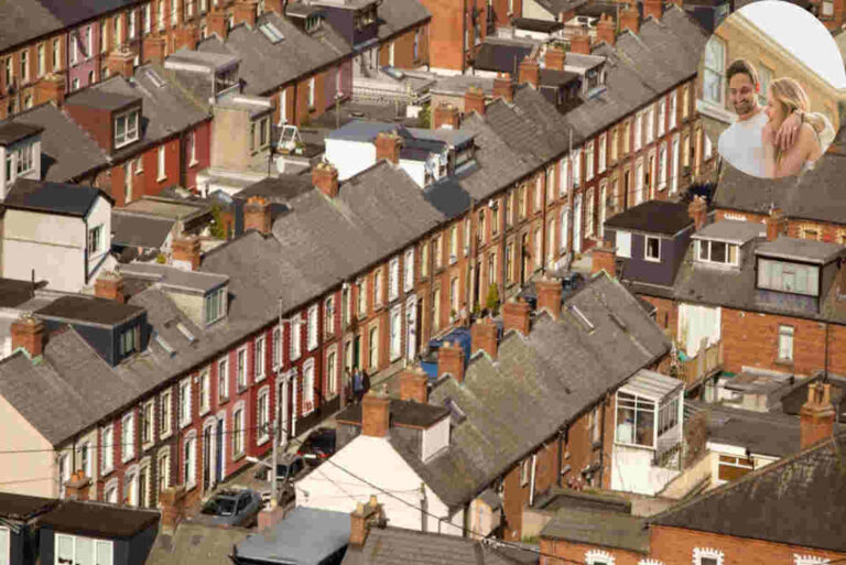 how many viewings to sell a house uk