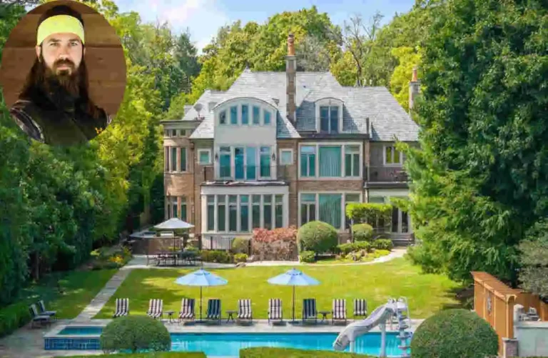 Jep Robertson House: Luxury Features, Architecture & Property History Jep Robertson House
